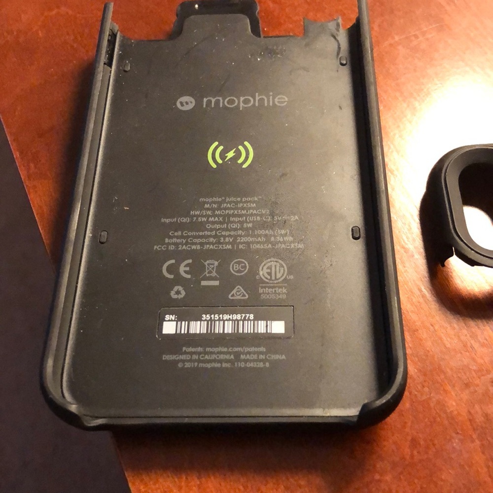 iPhone XS Max Mophie Charing Case